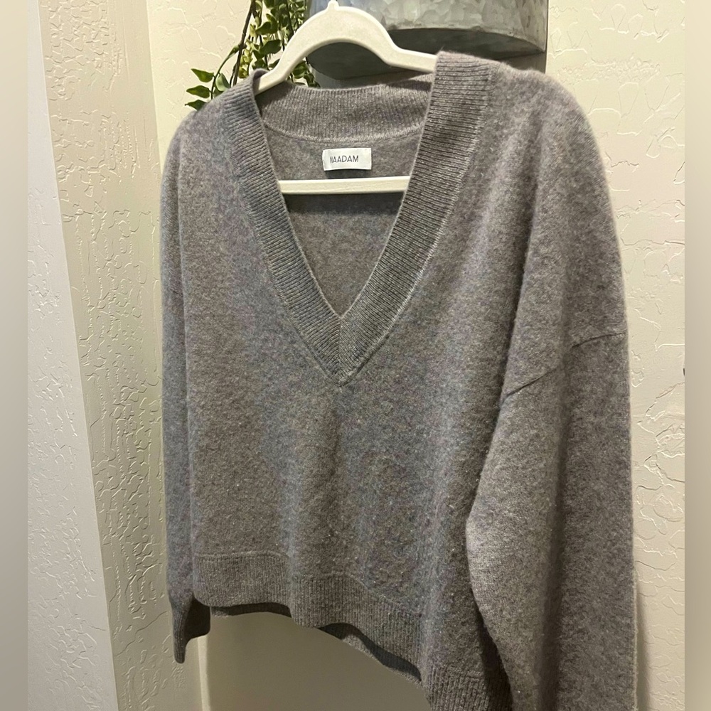 NAADAM Gray Cropped V-Neck Pullover 100% Cashmere Sweater (Size Medium)